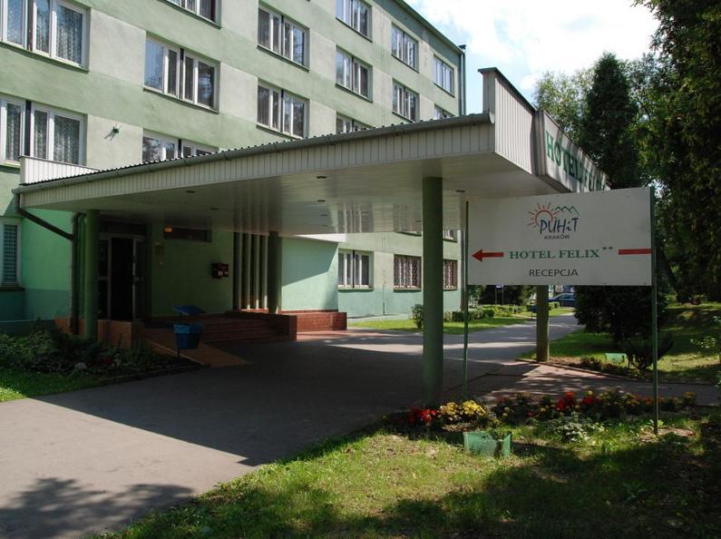 Hotel Felix Krasków Εξωτερικό φωτογραφία