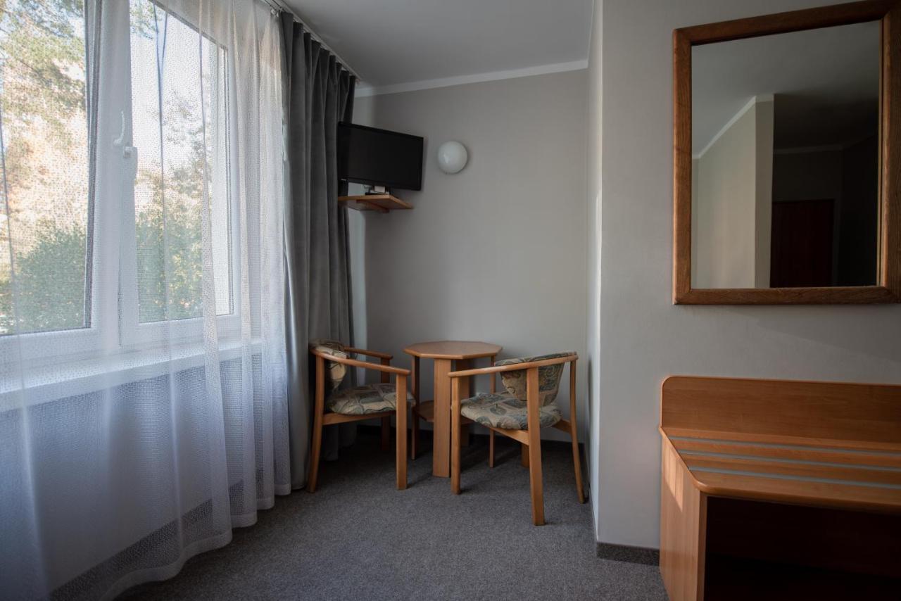 Hotel Felix Krasków Εξωτερικό φωτογραφία