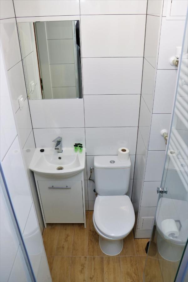 Hotel Felix Krasków Εξωτερικό φωτογραφία