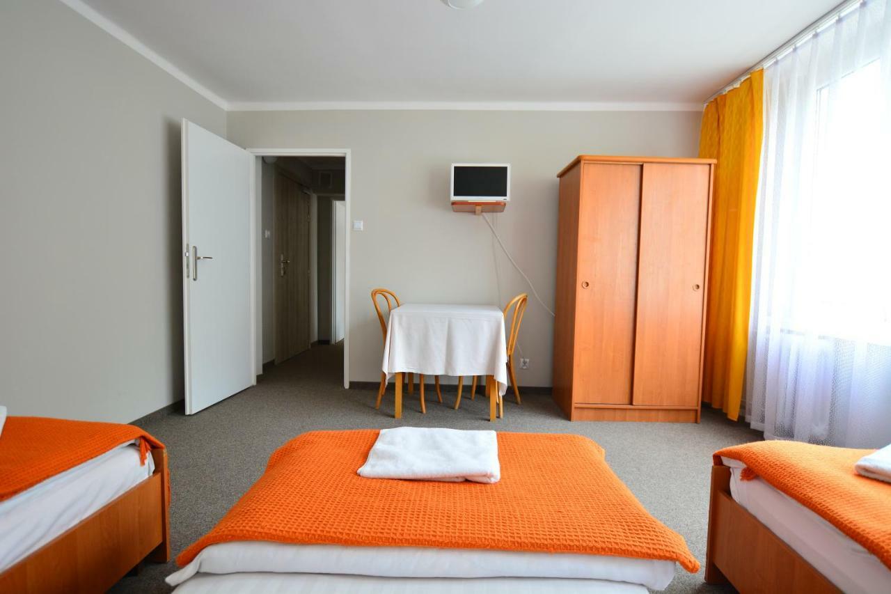 Hotel Felix Krasków Εξωτερικό φωτογραφία